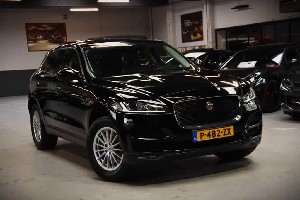 Jaguar F-Pace 35t AWD V6 Prestige Autom Panoramadach 04/2017-photo-0