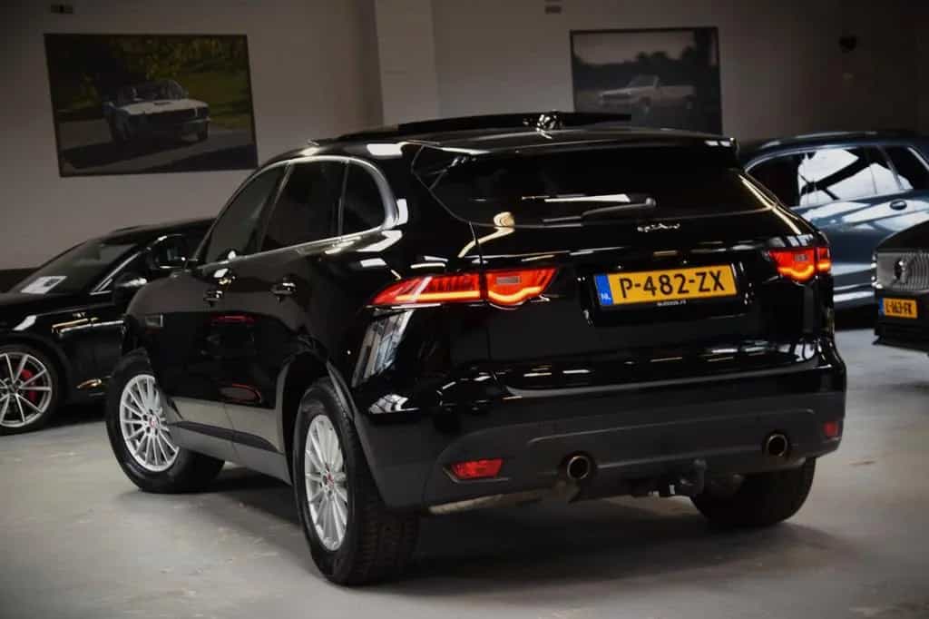 Jaguar F-Pace 35t AWD V6 Prestige Autom Panoramadach 04/2017-photo-1