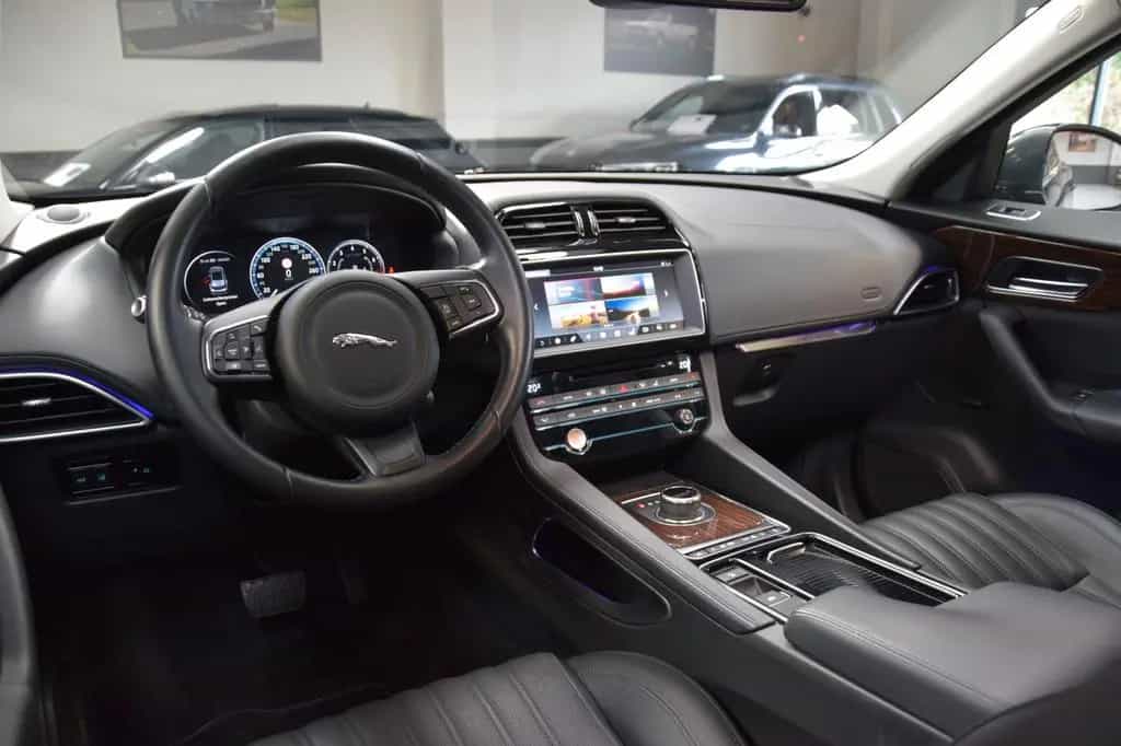 Jaguar F-Pace 35t AWD V6 Prestige Autom Panoramadach 04/2017-photo-11