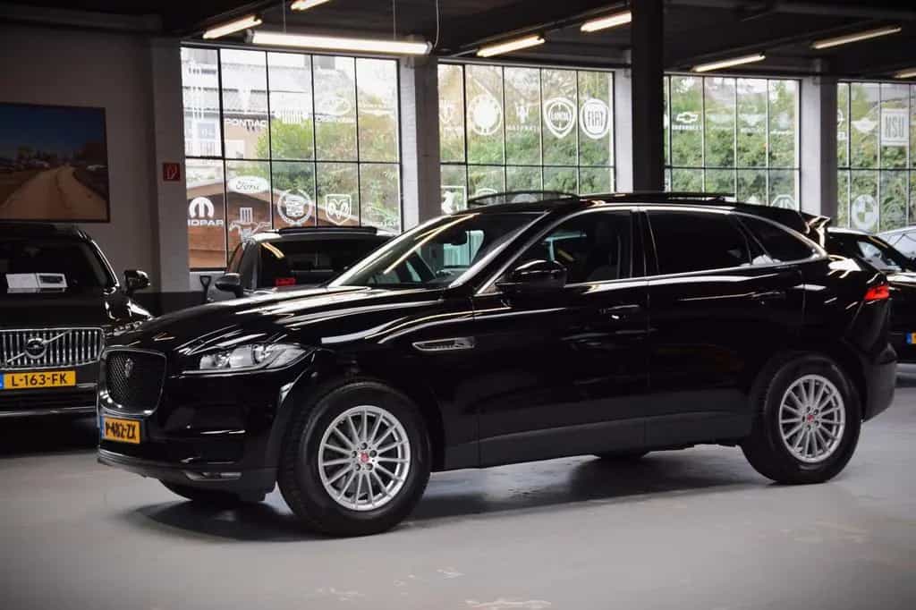 Jaguar F-Pace 35t AWD V6 Prestige Autom Panoramadach 04/2017-photo-12