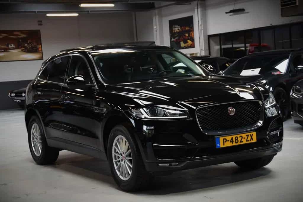 Jaguar F-Pace 35t AWD V6 Prestige Autom Panoramadach 04/2017-photo-17