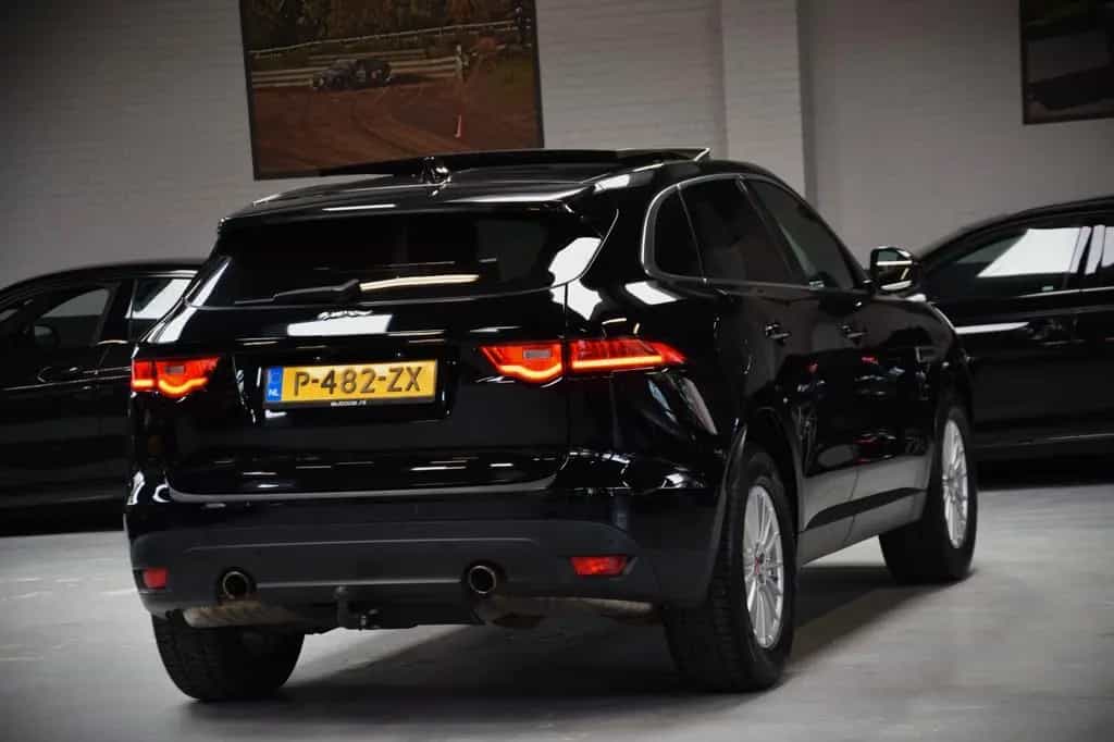 Jaguar F-Pace 35t AWD V6 Prestige Autom Panoramadach 04/2017-photo-20