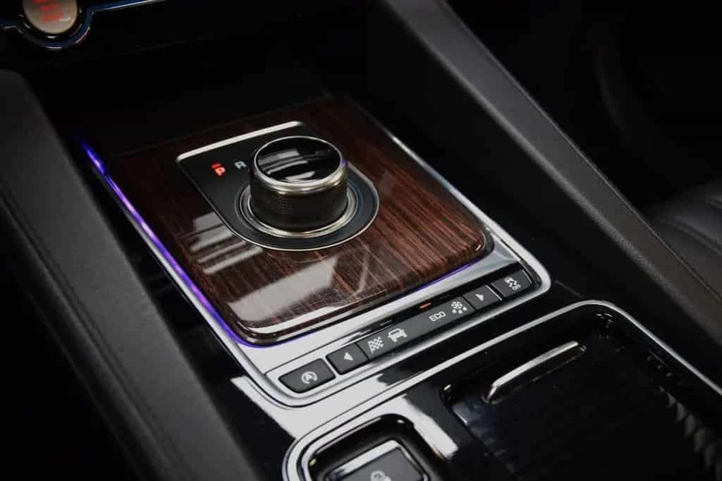 Jaguar F-Pace 35t AWD V6 Prestige Autom Panoramadach 04/2017-photo-4