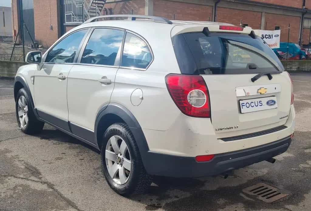 Chevrolet Captiva 2.0 VCDi LT Unico proprietario 07/2010-photo-0