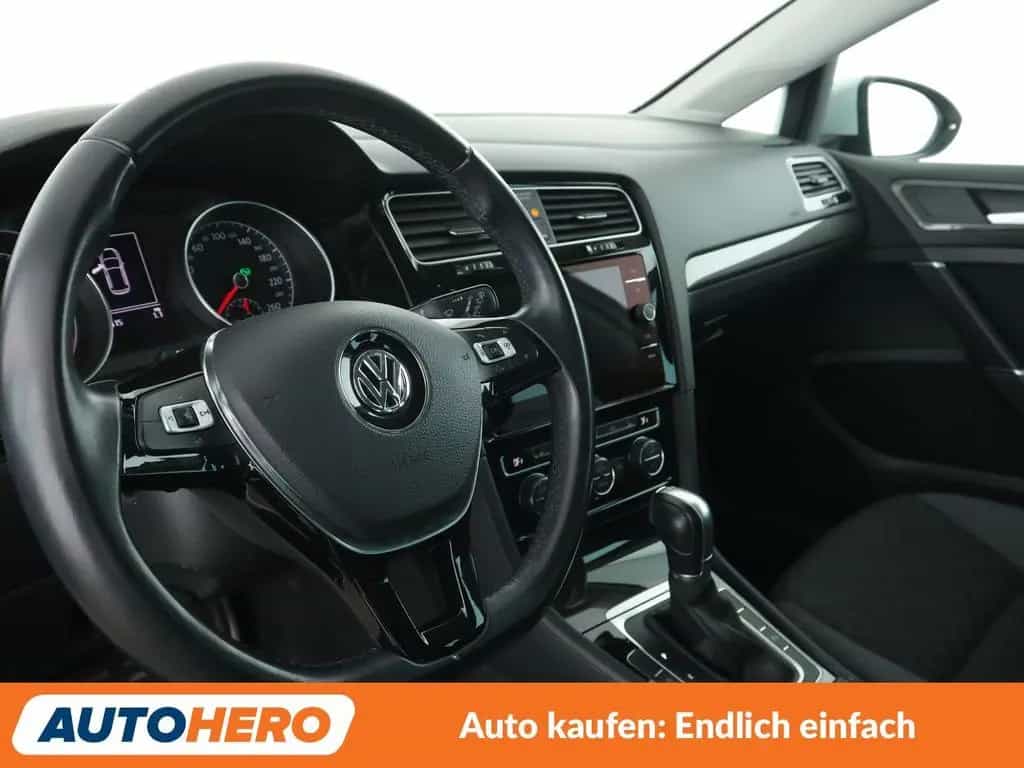 Volkswagen Golf VII 1.0 TSI Join Aut*NAVI*PDC*SHZ*ALU*KLIMA 05/2018-photo-10