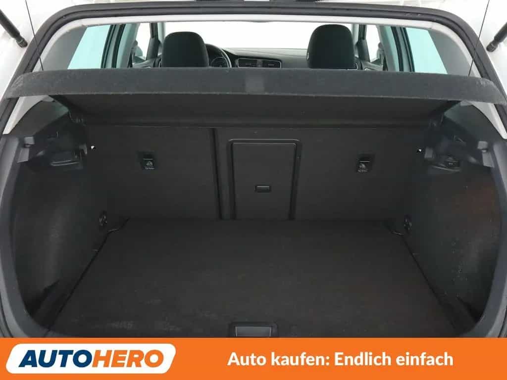 Volkswagen Golf VII 1.0 TSI Join Aut*NAVI*PDC*SHZ*ALU*KLIMA 05/2018-photo-17