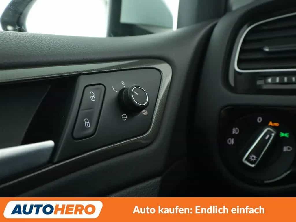 Volkswagen Golf VII 1.0 TSI Join Aut*NAVI*PDC*SHZ*ALU*KLIMA 05/2018-photo-29