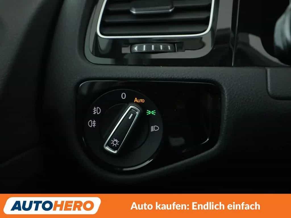 Volkswagen Golf VII 1.0 TSI Join Aut*NAVI*PDC*SHZ*ALU*KLIMA 05/2018-photo-31