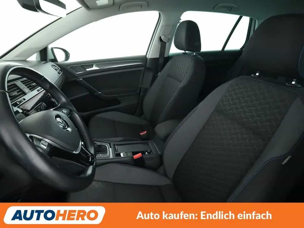 Volkswagen Golf VII 1.0 TSI Join Aut*NAVI*PDC*SHZ*ALU*KLIMA 05/2018-photo-9
