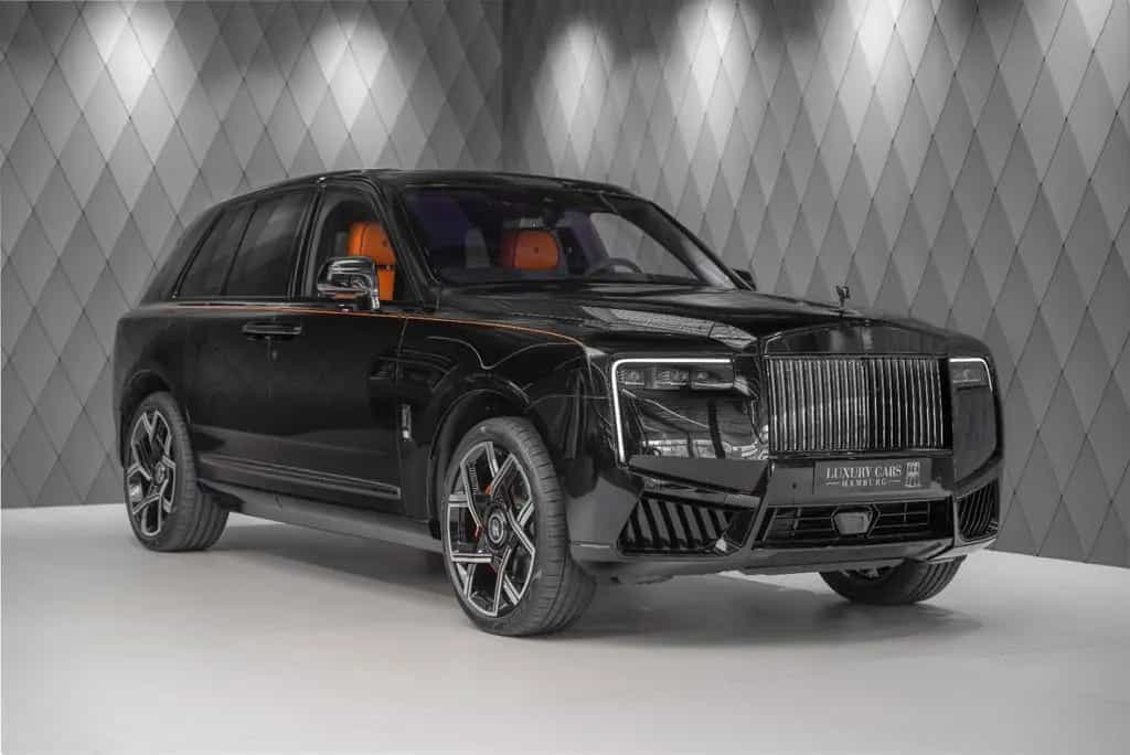 Rolls-Royce Cullinan BLACK BADGE 2026 BLACK/ORANGE 4 SEATS 03/2026-photo-0