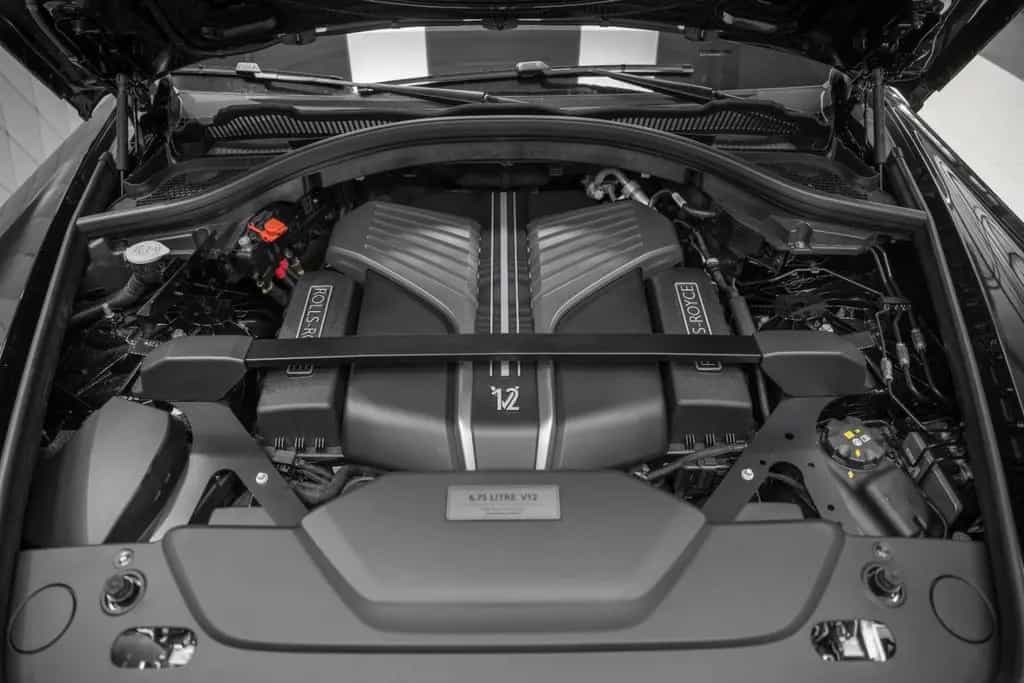 Rolls-Royce Cullinan BLACK BADGE 2026 BLACK/ORANGE 4 SEATS 03/2026-photo-34