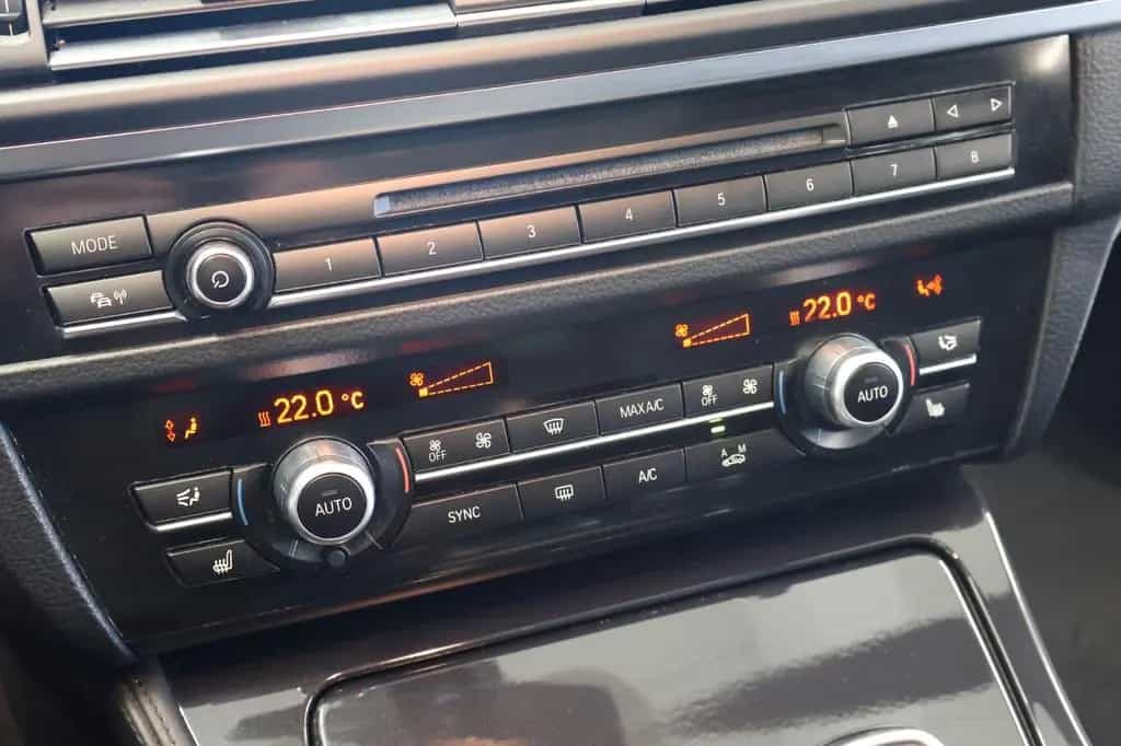 ALPINA D5 3.0 Bi-Turbo Touring HUD Bi-Xenon PDC Pano 12/2013-photo-17