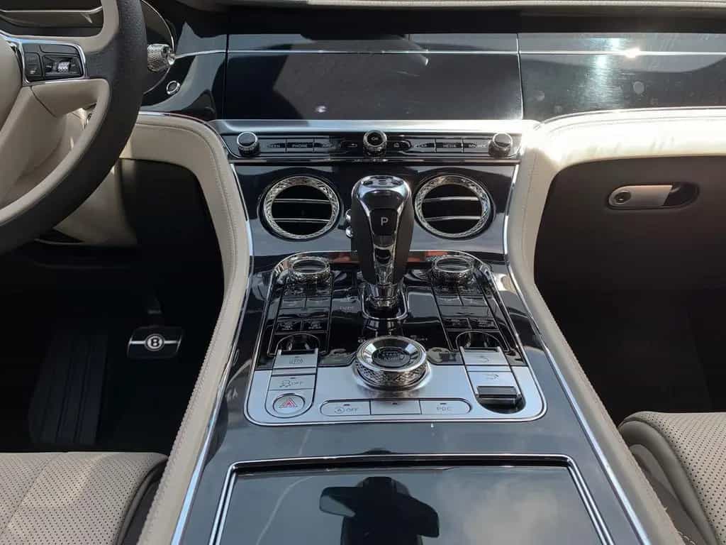 Bentley New Continental GT W12 First Edition 07/2018-photo-14