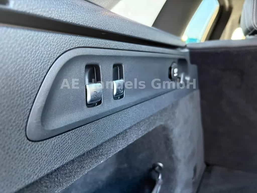 Mercedes-Benz GLC 43 AMG 4M *Burmester/Carbon/360/Memory/Pano 10/2018-photo-26