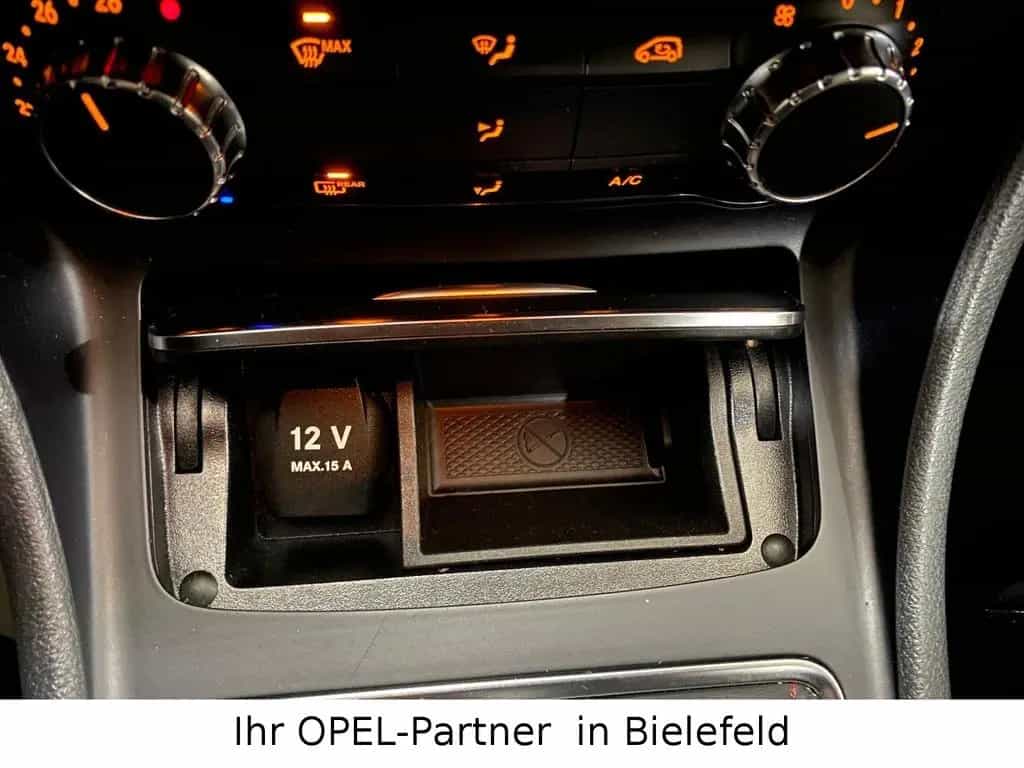 Mercedes-Benz A-Class 200 AMG-LINE/LEDER/NAVI/SHZ/PDC/HARMAN-KARDON 03/2018-photo-23