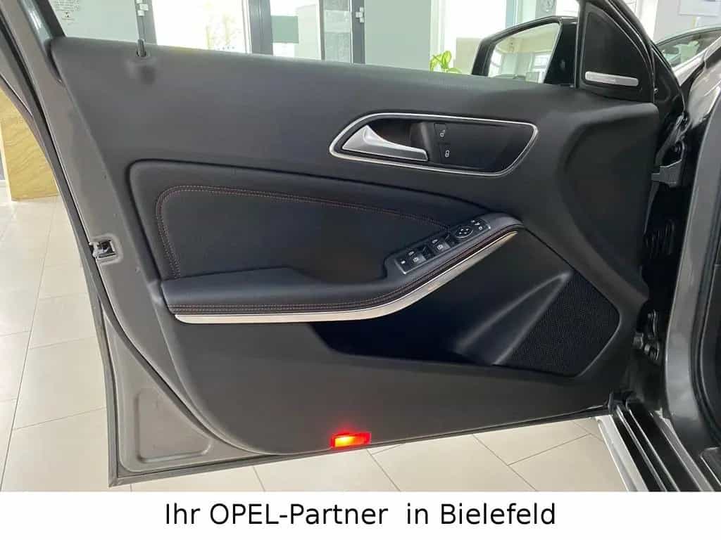 Mercedes-Benz A-Class 200 AMG-LINE/LEDER/NAVI/SHZ/PDC/HARMAN-KARDON 03/2018-photo-8