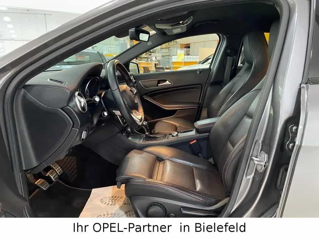 Mercedes-Benz A-Class 200 AMG-LINE/LEDER/NAVI/SHZ/PDC/HARMAN-KARDON 03/2018-photo-9