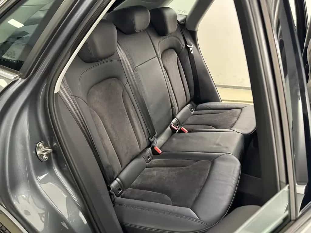 Audi Q3 1.4 TFSI sport AHK LED Navi Parkhilfe Sound 07/2018-photo-10