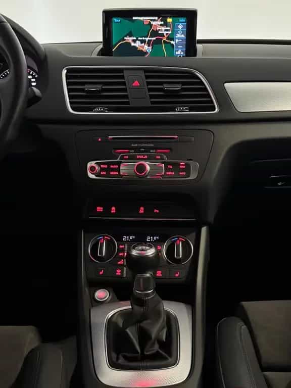 Audi Q3 1.4 TFSI sport AHK LED Navi Parkhilfe Sound 07/2018-photo-14