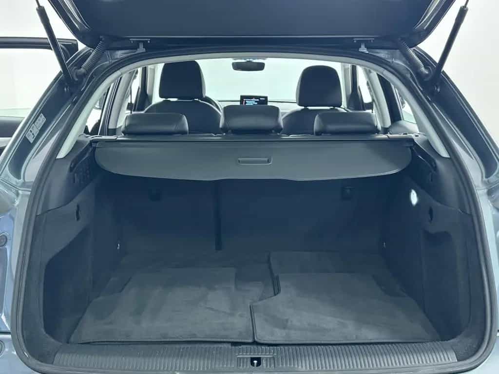 Audi Q3 1.4 TFSI sport AHK LED Navi Parkhilfe Sound 07/2018-photo-25