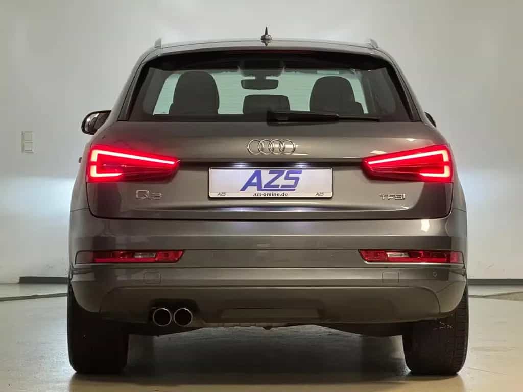 Audi Q3 1.4 TFSI sport AHK LED Navi Parkhilfe Sound 07/2018-photo-5