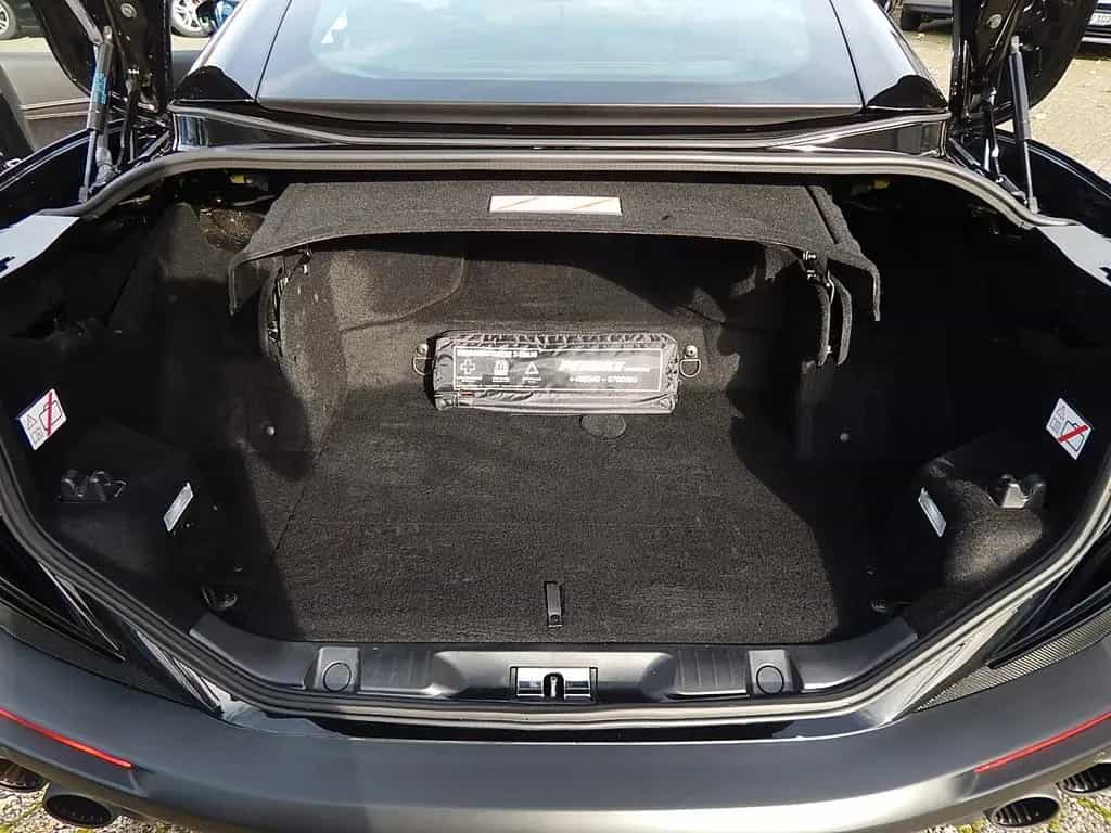 Ferrari Portofino 3.9T V8 07/2020-photo-10