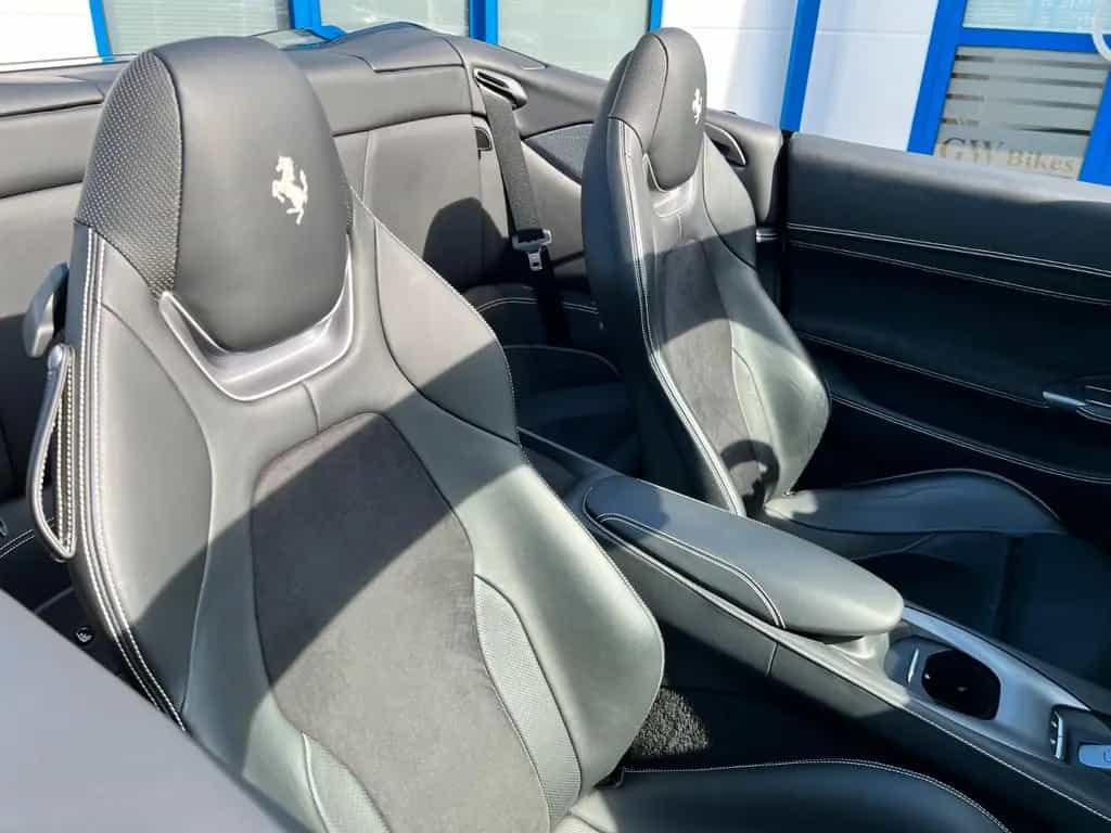 Ferrari Portofino 3.9T V8 07/2020-photo-13