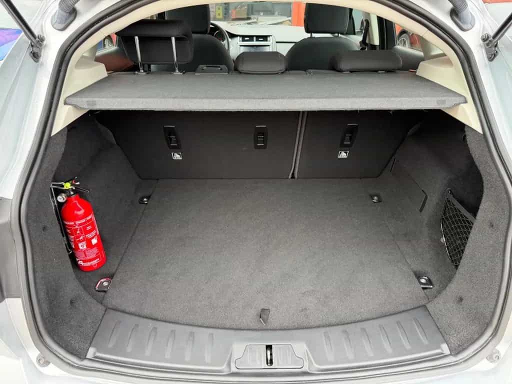 Jaguar E-Pace AWD Automatik/Navi/LED/Pano 10/2018-photo-17