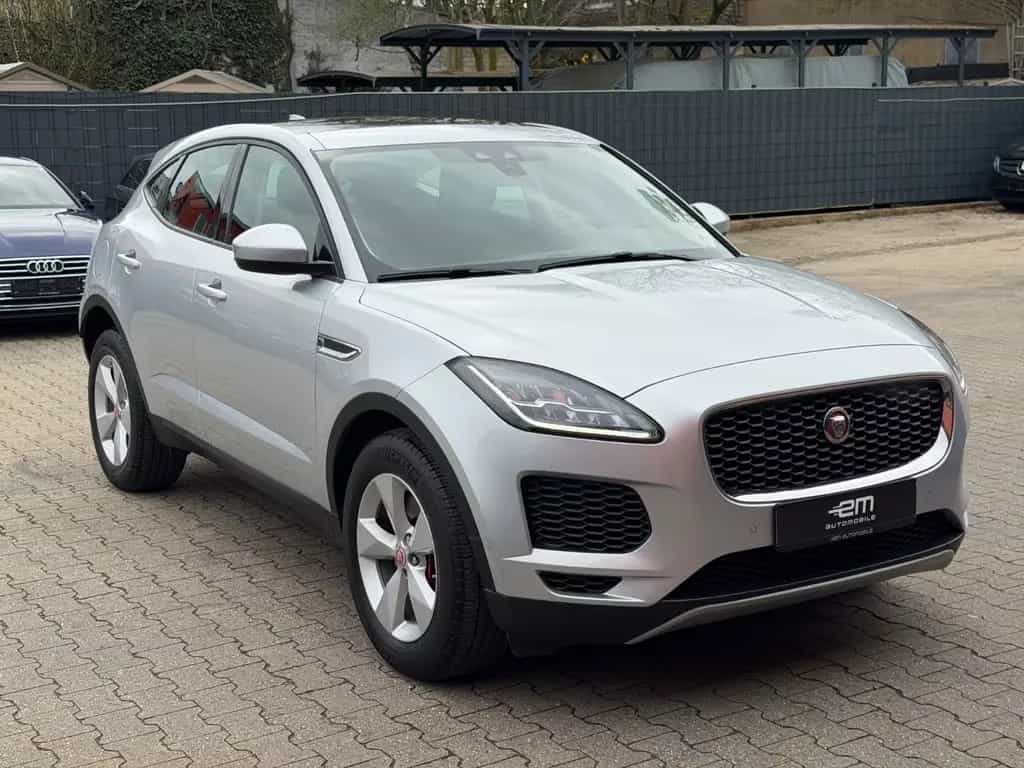 Jaguar E-Pace AWD Automatik/Navi/LED/Pano 10/2018-photo-3