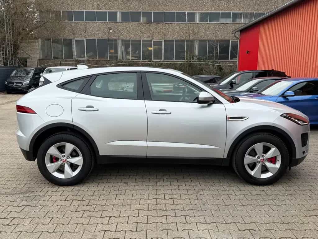 Jaguar E-Pace AWD Automatik/Navi/LED/Pano 10/2018-photo-4