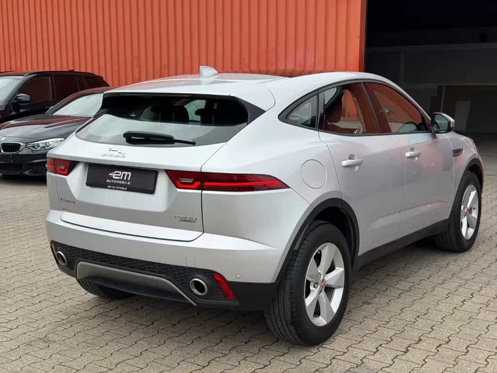Jaguar E-Pace AWD Automatik/Navi/LED/Pano 10/2018-photo-5