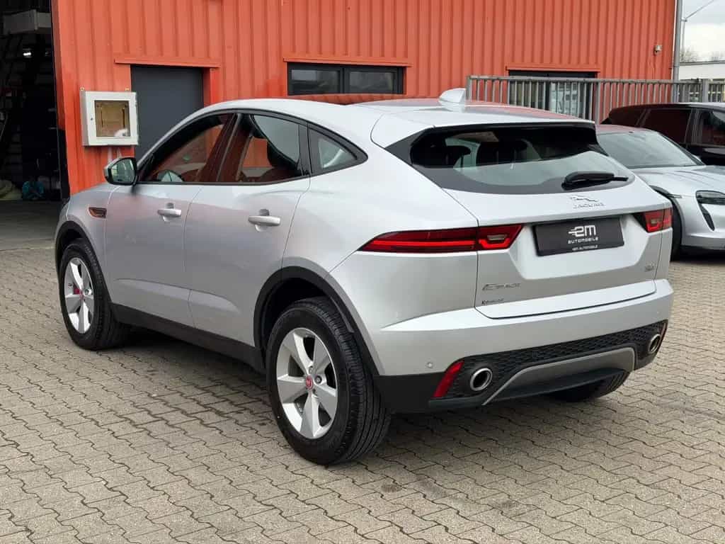 Jaguar E-Pace AWD Automatik/Navi/LED/Pano 10/2018-photo-7