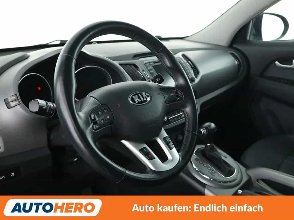 Kia Sportage 2.0 CRDi Spirit 4WD Aut*NAVI*XENON*PDC* 09/2015-photo-10