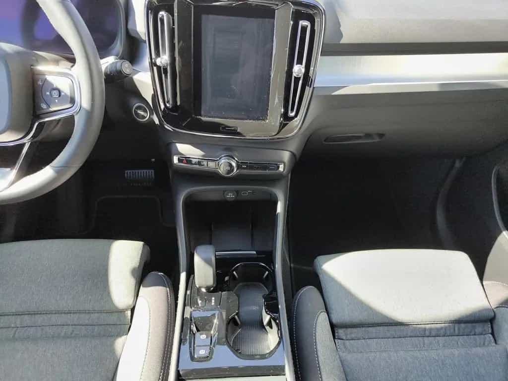 Volvo XC40 B3 B Aut. Plus Dark ACC  BLIS  Scheibenhzg 08/2025-photo-14