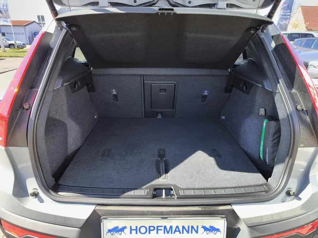 Volvo XC40 B3 B Aut. Plus Dark ACC  BLIS  Scheibenhzg 08/2025-photo-19