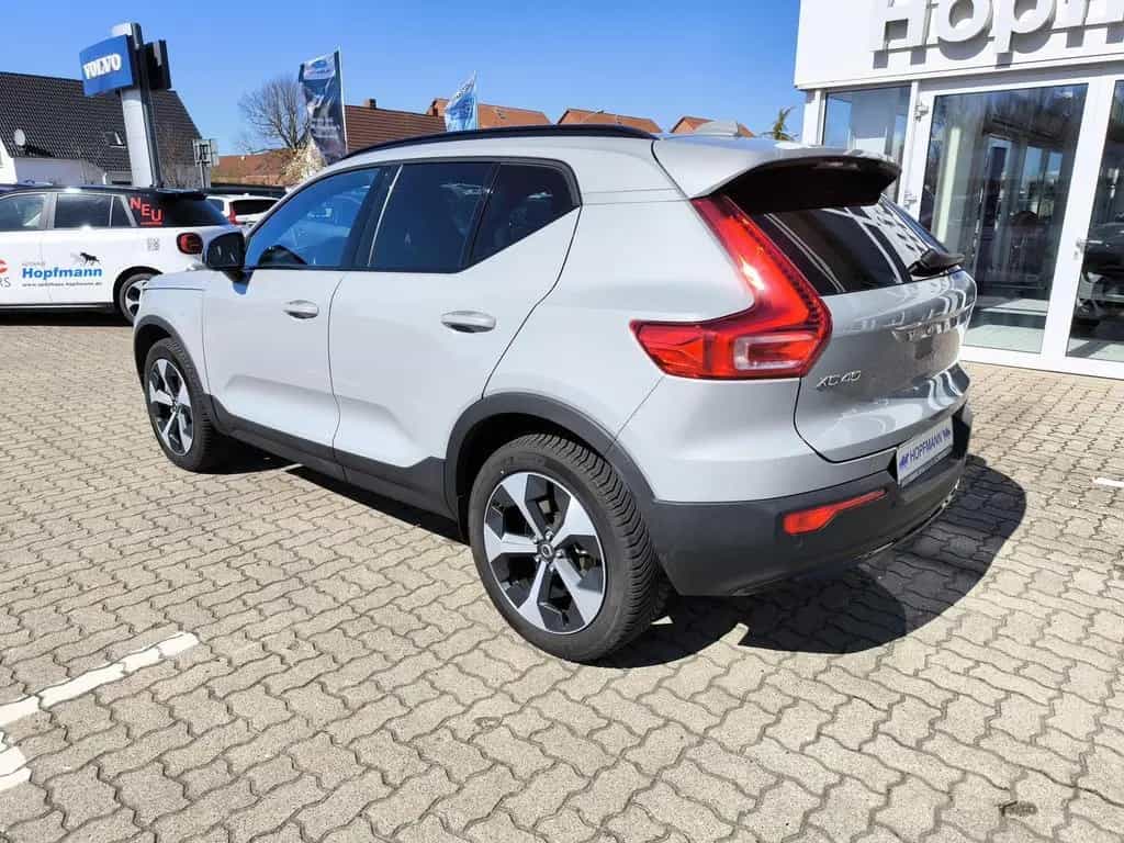 Volvo XC40 B3 B Aut. Plus Dark ACC  BLIS  Scheibenhzg 08/2025-photo-2