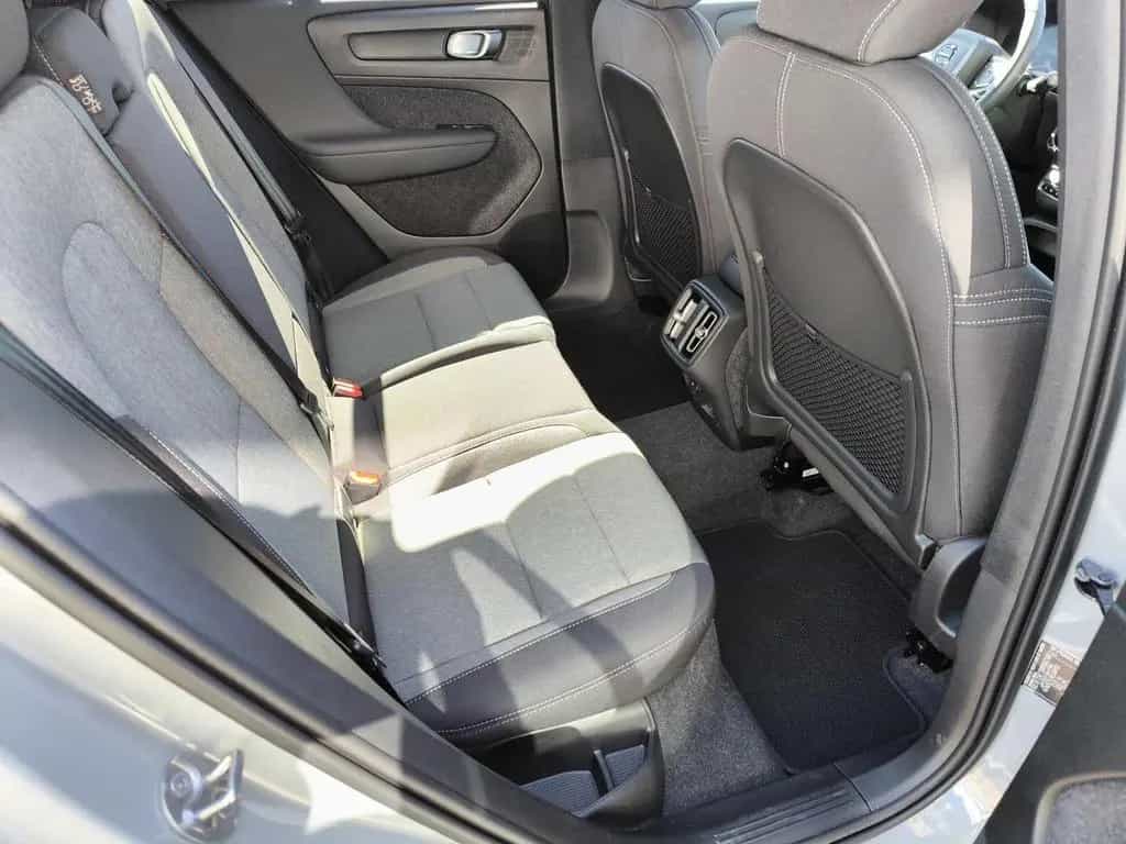 Volvo XC40 B3 B Aut. Plus Dark ACC  BLIS  Scheibenhzg 08/2025-photo-9