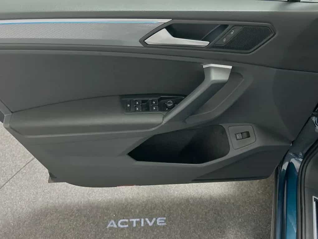 Volkswagen Tiguan 1.5 TSI Active 02/2022-photo-12