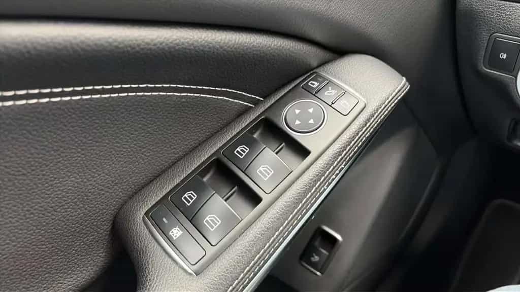 Mercedes-Benz CLA-Class *Automatik*2.Hand*SHZ*Temp.*Navi*PDC*ALU 11/2015-photo-13