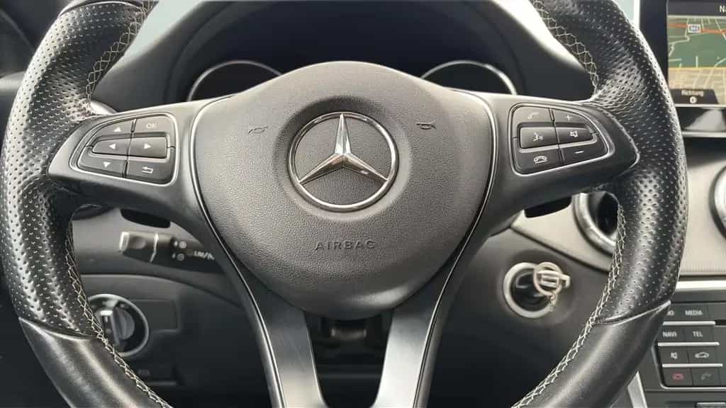 Mercedes-Benz CLA-Class *Automatik*2.Hand*SHZ*Temp.*Navi*PDC*ALU 11/2015-photo-20