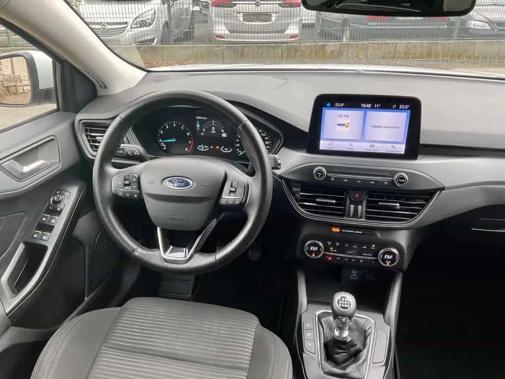 Ford Focus 1,0 EcoBoost Hybrid 92kW Titanium Desi... 02/2023-photo-11