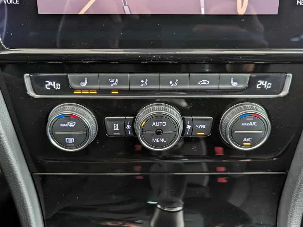 Volkswagen Golf VII 1.5 TSI ACT Join LED+NAVI+STDHZG+ACC+ 09/2018-photo-20