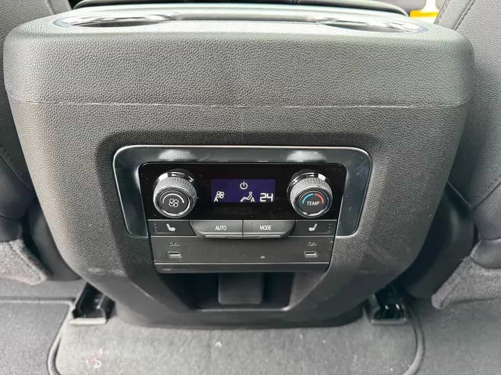 Chevrolet Tahoe 6.2 V8 RST LED, PANO., Facelift null-photo-28