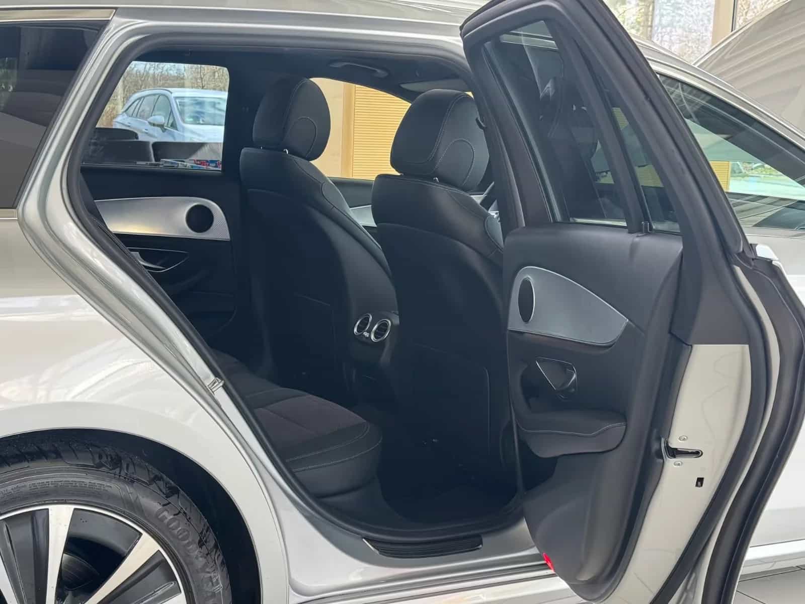 Mercedes-Benz E-Class 220 02/2020-photo-21