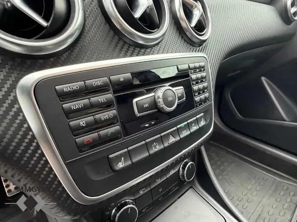 Mercedes-Benz A 250 4Matic AMG Sport Line Pano/Navi/BiXenon//S 02/2014-photo-17