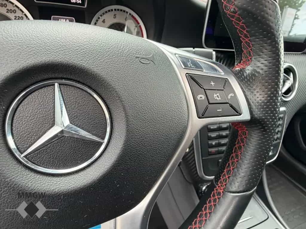 Mercedes-Benz A 250 4Matic AMG Sport Line Pano/Navi/BiXenon//S 02/2014-photo-21
