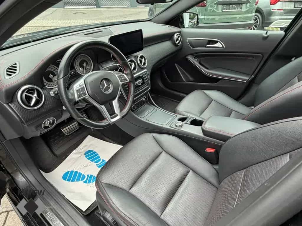 Mercedes-Benz A 250 4Matic AMG Sport Line Pano/Navi/BiXenon//S 02/2014-photo-23