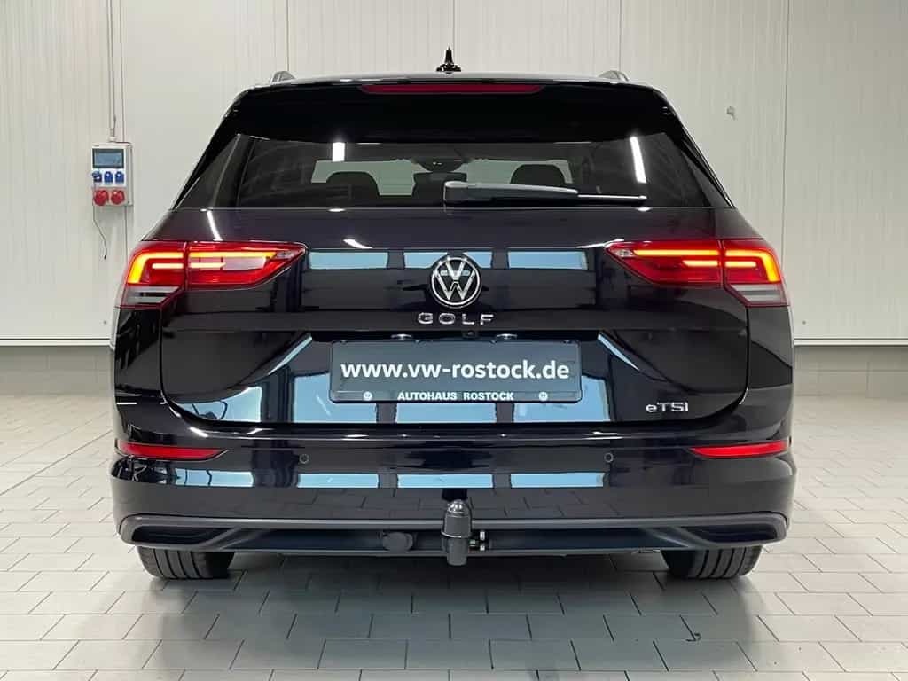 Volkswagen Golf VIII Variant Life 1.0 eTSI DSG RFK NAVI TRA 10/2022-photo-6