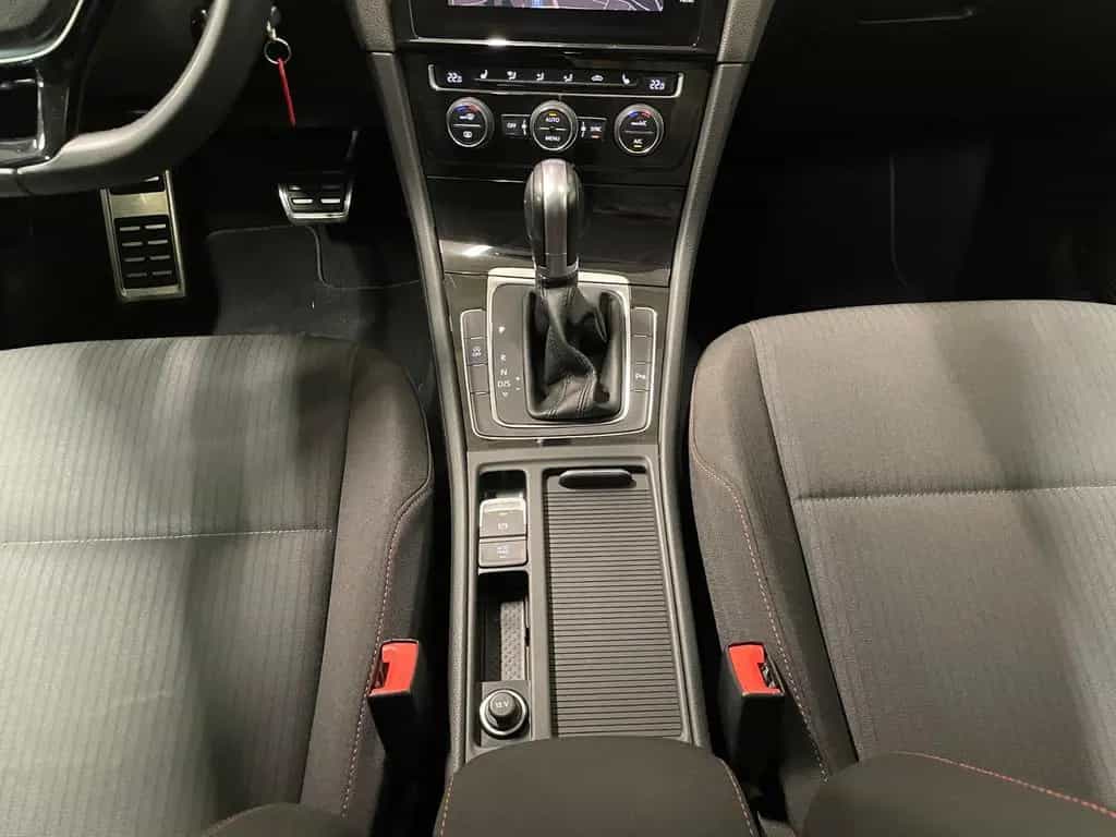 Volkswagen Golf VII Sound 1.4 TSI DSG NAVI SHZ 02/2018-photo-21