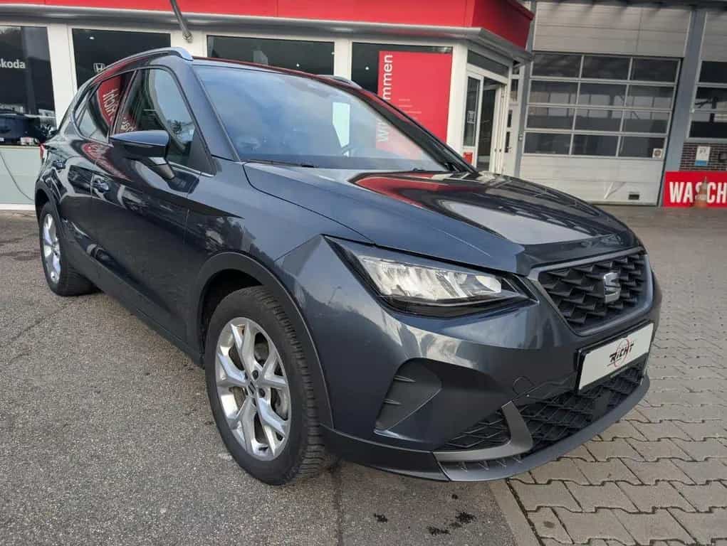 Seat Arona 1.0 TSI FR Navi LED SHZ PDC DAB 09/2024-photo-2